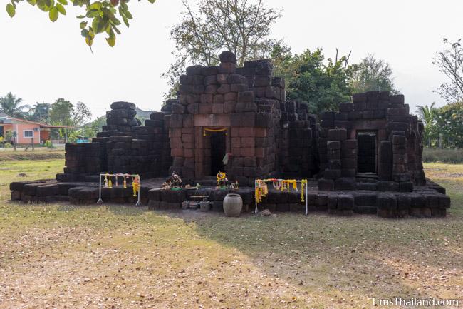 Ku Ban Daeng Khmer ruin