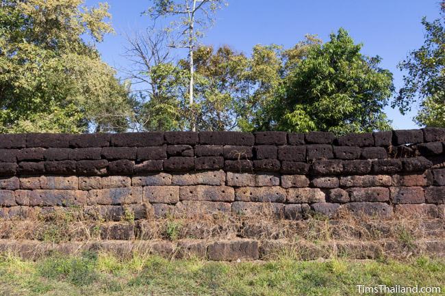 enclosure of Ku Phanna Khmer ruin