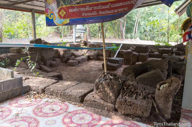 Ku Sampan Ka Khmer ruin