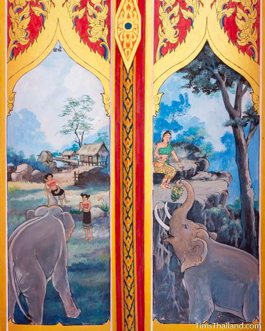 Nang Phom Hom story painted on doors at Wat Nong Wang