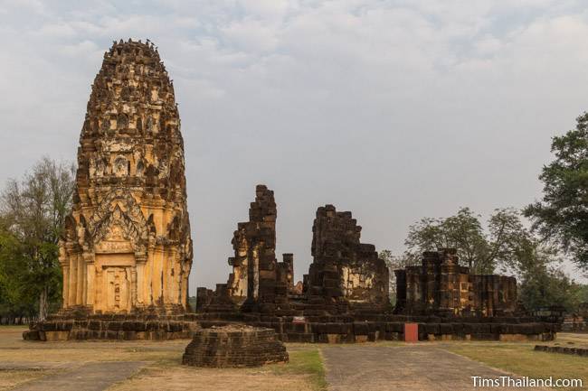 all three towers of Wat Phra Phai Luang Khmer ruin