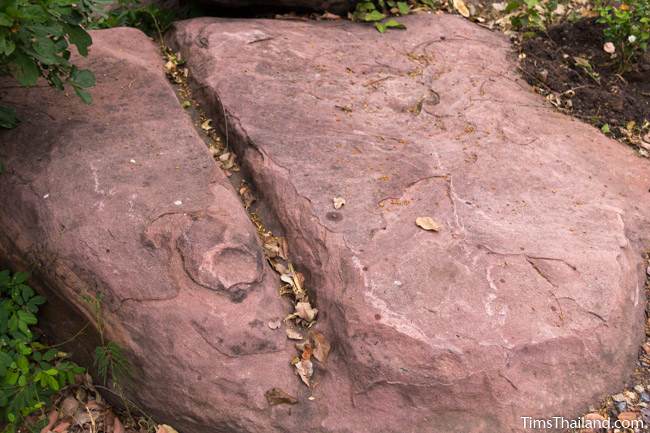 cutting in sandstone at Ku Daeng Khmer ruin