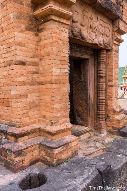 west doorway of Ku Daeng Khmer ruin