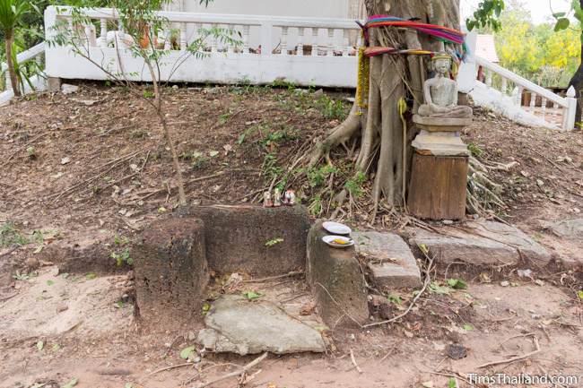 shrine at Non Thaen Phra Khmer ruin