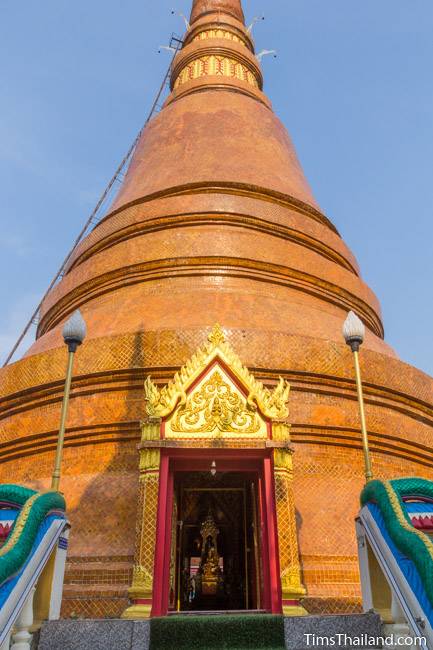stupa at Wat That