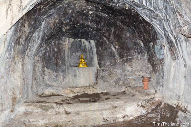 interior of north Kao Kuha Cave