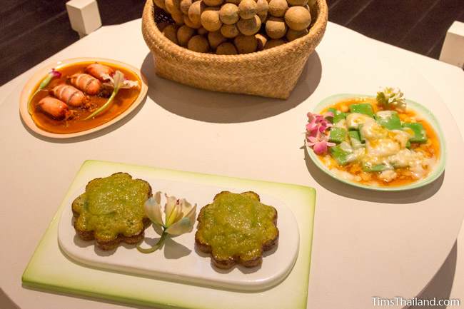 examples of ;local food in Narathiwat City Museum