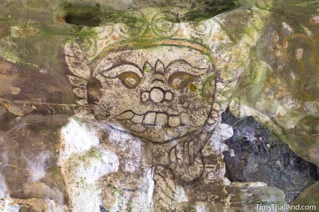 painting of yak guardian at Tham Sam cave