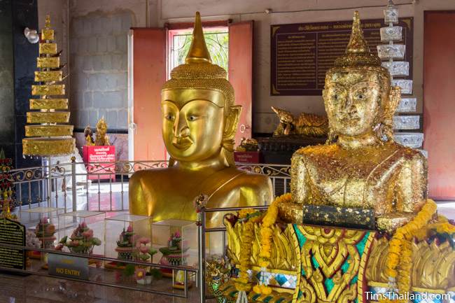 Luang Por Phra Phut Buddha image and its duplicate