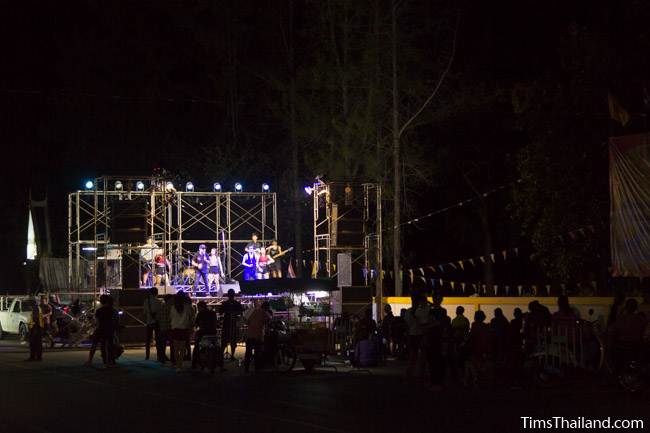 band on stage for Kathin celebration