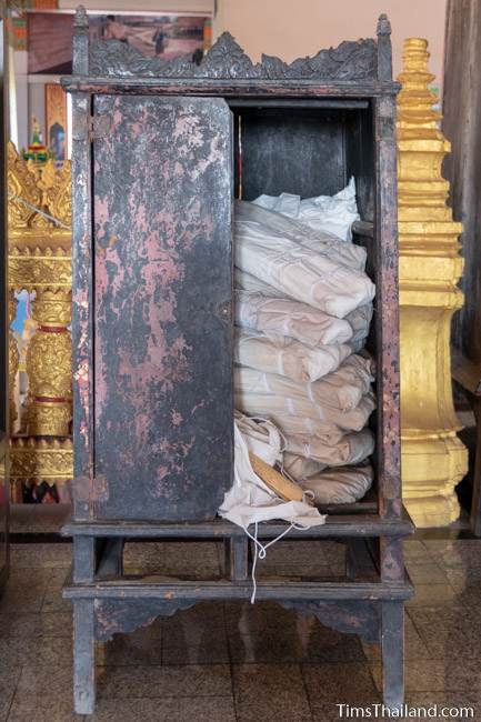 cabinet for holding palm-leaf manuscripts