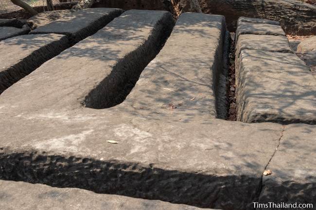 sandstone blocks not yet removed