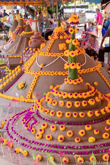 finished sand stupas