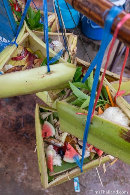 food in kratong