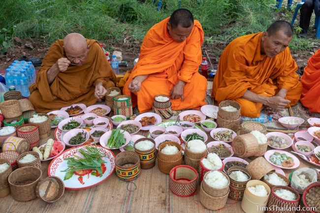 monks eating