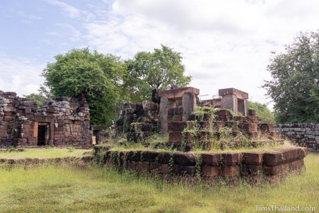 main sanctuary and gopura