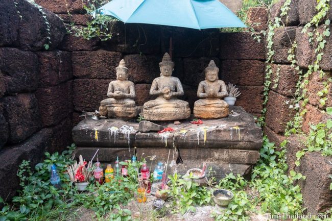 three Bodhisattva statues