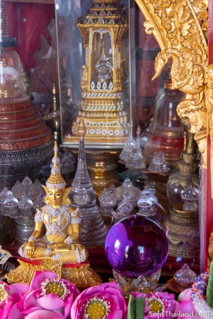 glass cases inside Buddha relic chamber