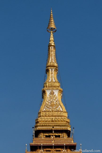 top of Phra Mahathat Kaen Nakorn stupa