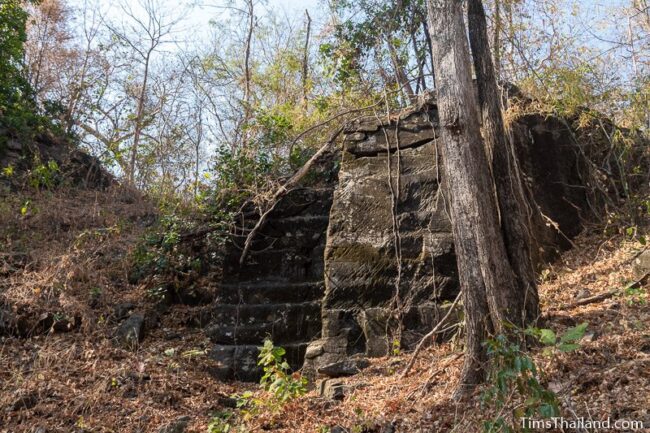 rock wall with cut marks