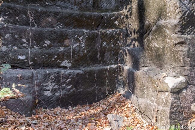 rock wall with cut marks