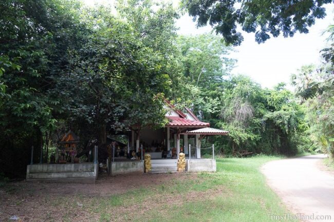 village guardian spirit shrine