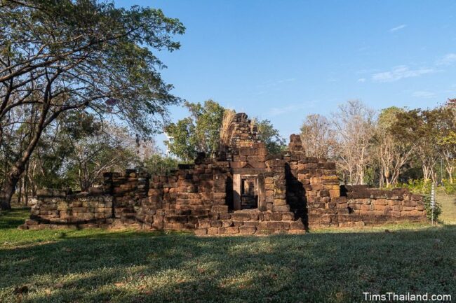 front view of gopura