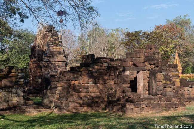 side view of gopura