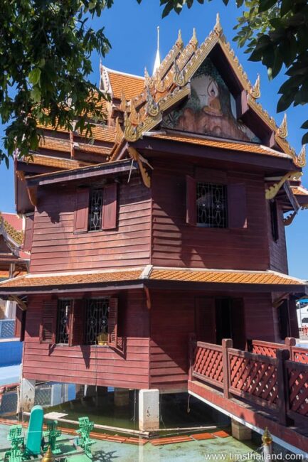 octagonal wooden manuscript library