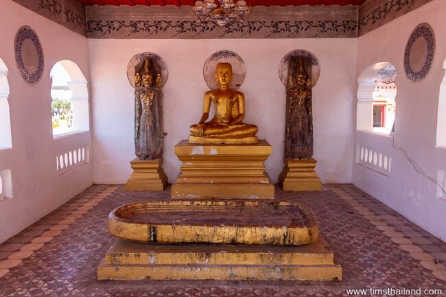 Buddhas inside the small old ubosot