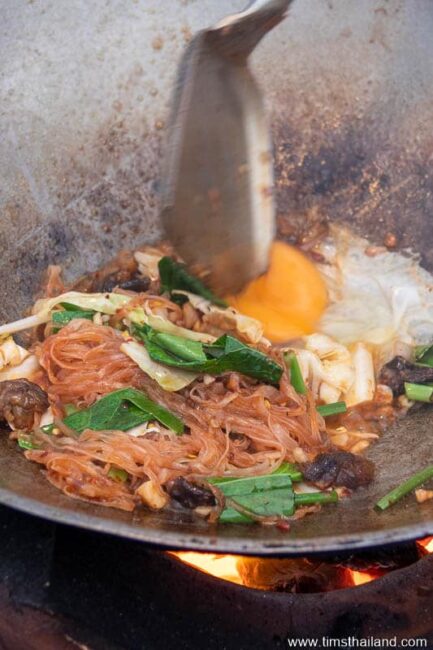 pat mee phimai cooking in wok